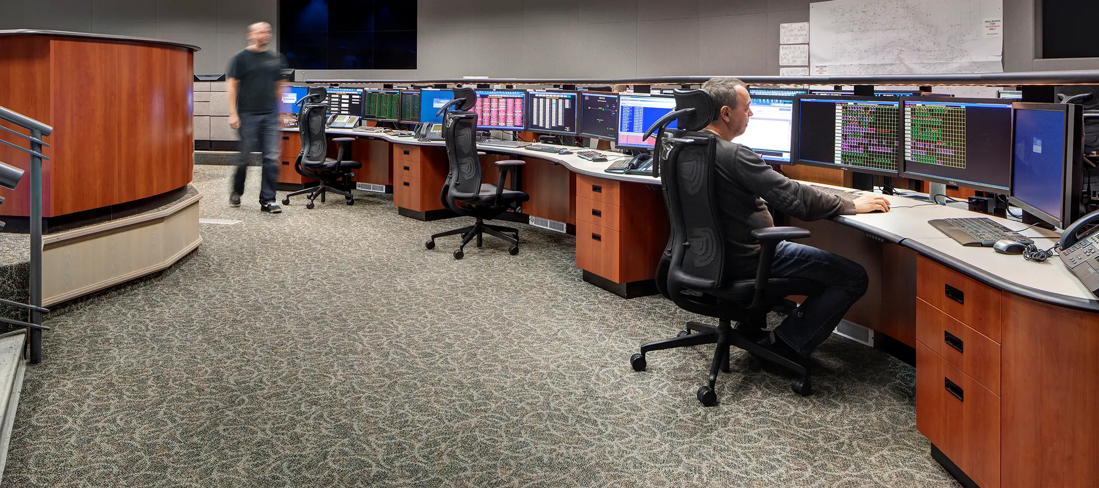Toronto Hydro control room with Tresco's control room consoles