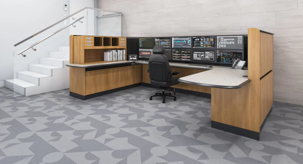 Security Operations Center (SOC) design - single operator position